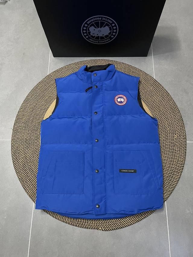 Top version sky blue Canada Goose Freestylecrew vest Customized original consist