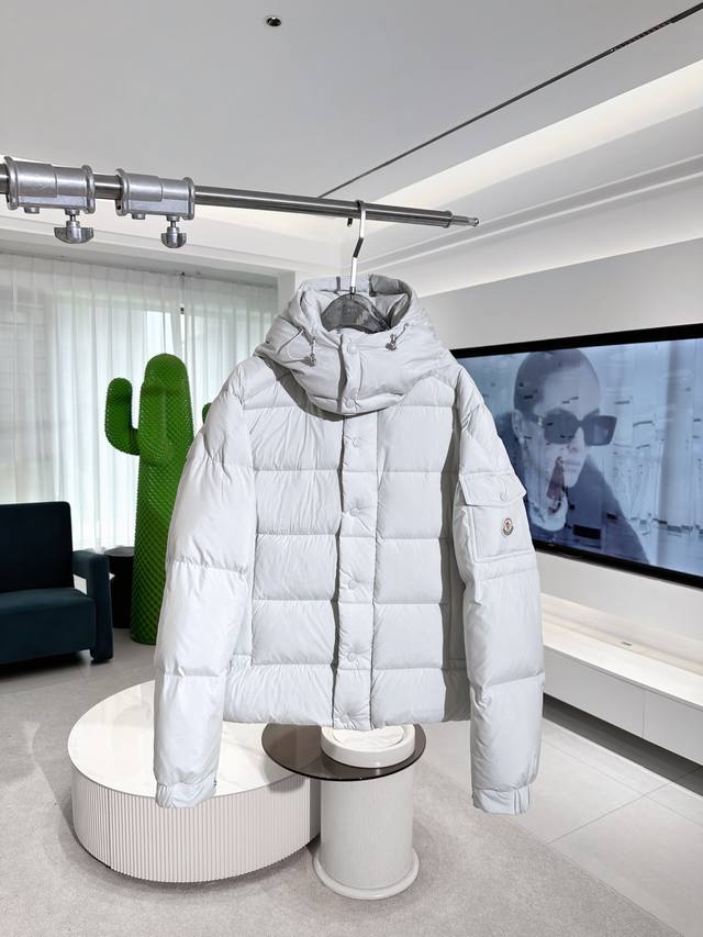 Moncler