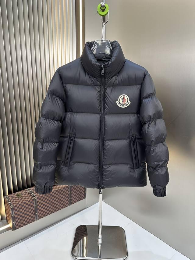 Hot-selling 2440 autumn and winter new down jacket, original 1:1 custom hardware