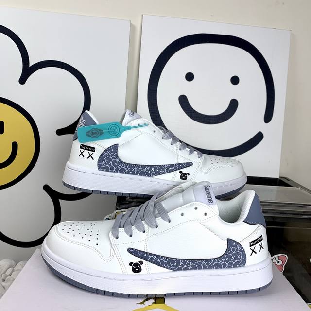 High version of the new Air Jordan 1 Low Aj low-top white gray hook non-slip we