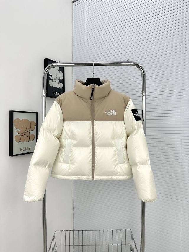 22S Short Large Plaid 82B Cream White Three waist-length women's styles create a