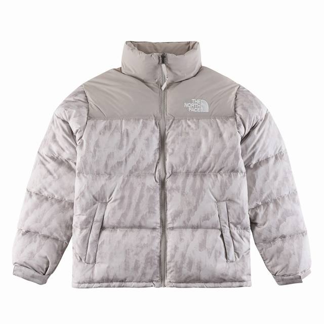 The North Face 1996 Series Mountain Down Jacket My favorite of all the North Fac
