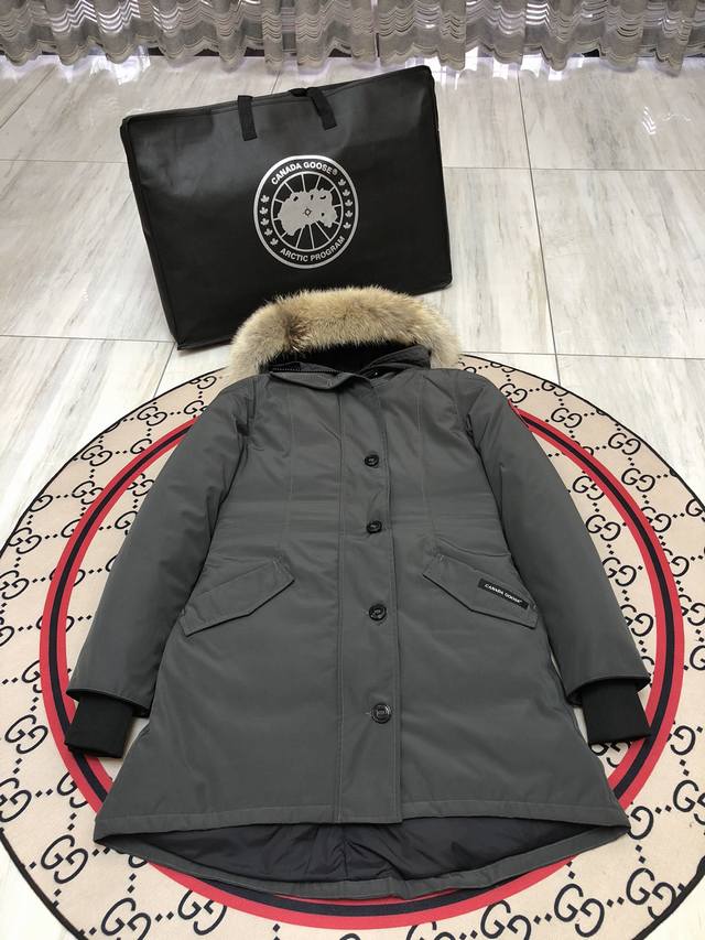 Canada Goose Rossclair Parka - Women's Model 05, worn by Zhou Dongyu. Arctic and