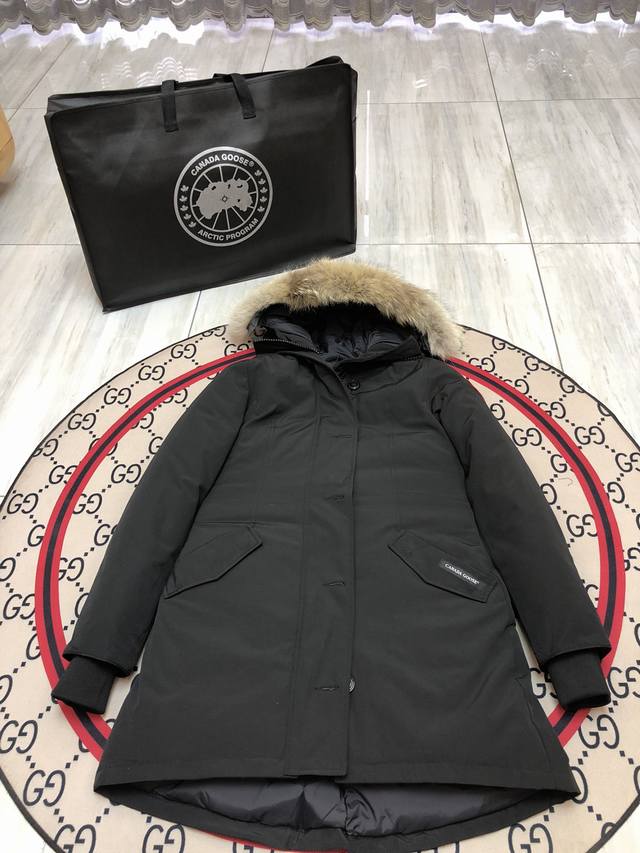 Canada Goose Rossclair Parka - Women's Model 05, worn by Zhou Dongyu. Arctic and