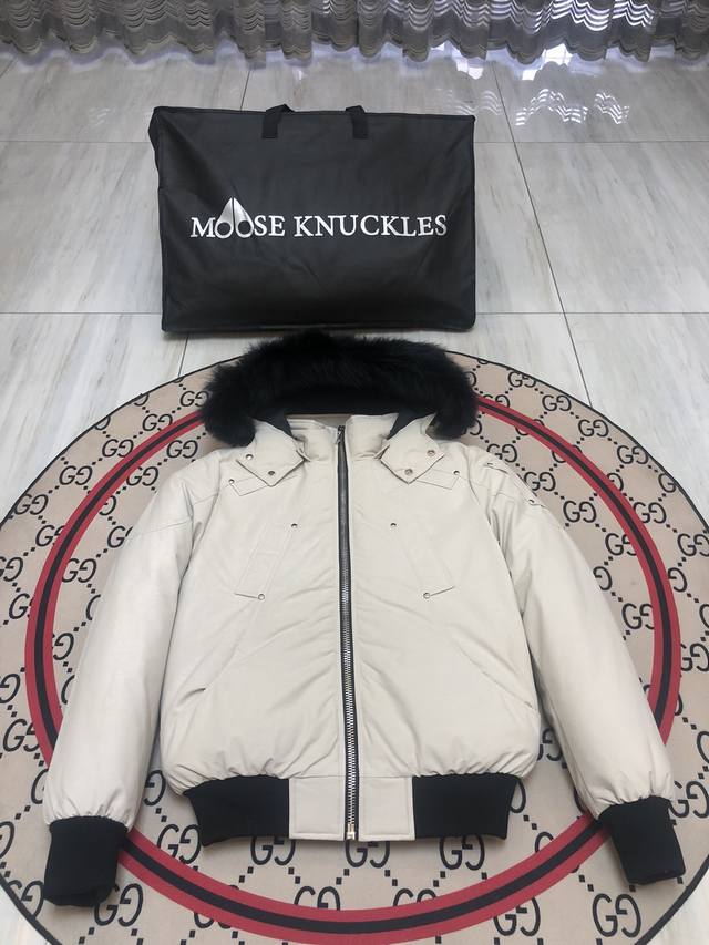 Moose Knuckles Scissors 02 Men's Short Fur Collar: Available in Black or White T