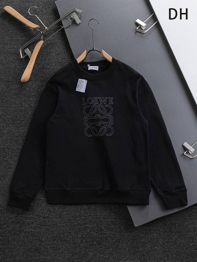 Loewe's new autumn/winter sweatshirt, in a tall, slightly wide fit (S-Xl DDD), i