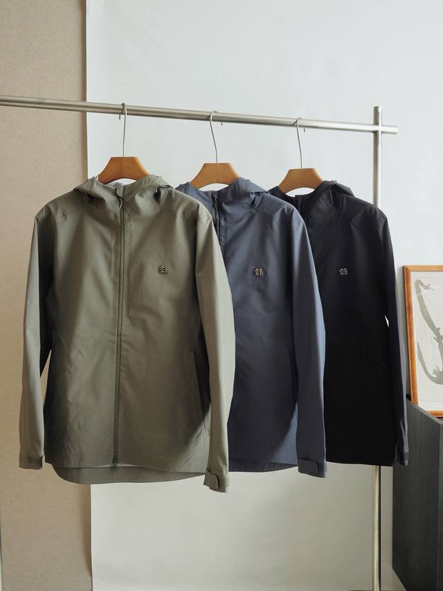 Kolon Sport fully thermal air-sealed outdoor sports hardshell jacket This fully-