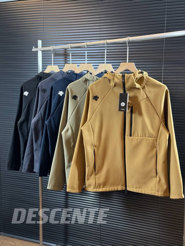 Descente Spring Outdoor Softshell Waterproof Sport and Leisure Jacket in Five Co