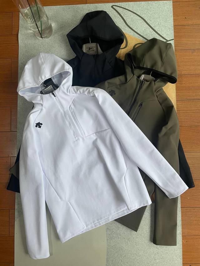 Descente Running Series Men's Long-Sleeved Sweater D3131Rtl40 This style is curr