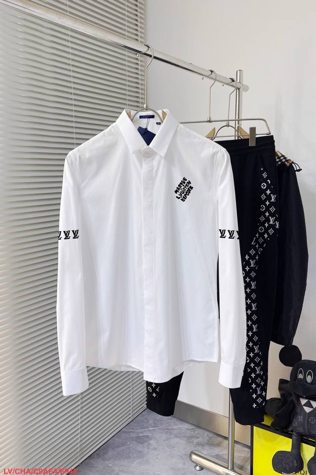 F945 Lv Louis Vuitton counter's latest men's must-have long-sleeved shirt, 100%