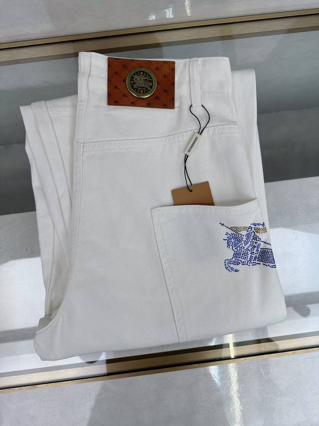 Burberry's 2025 summer new styles are now in stock. These original hot-selling