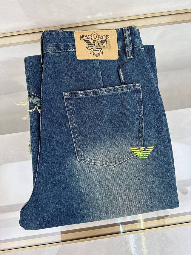 Armani 2025 summer new style is now in stock, the original hot-selling jeans ar