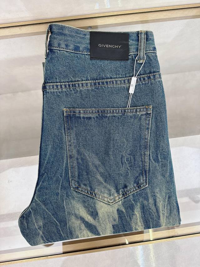 Givenchy's 2025 summer new styles are now in stock. These are super customized