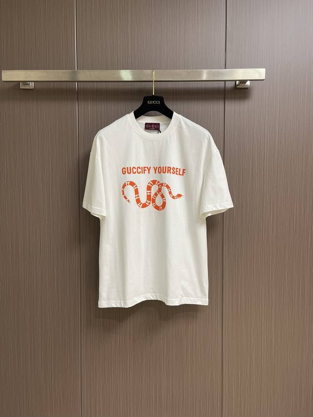 Gucci 2025Ss new summer short-sleeved T-shirt with double G snake print, made of