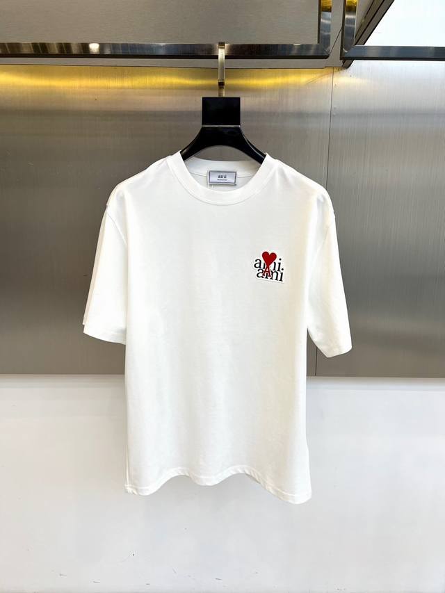 Ami, 2025 Spring/Summer men's new round-neck short-sleeved T-shirt. Made from im