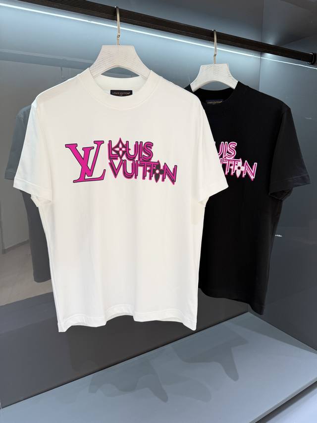 New arrival: 2025 Spring/Summer Men's Round Neck Printed Short-Sleeved T-shirt.