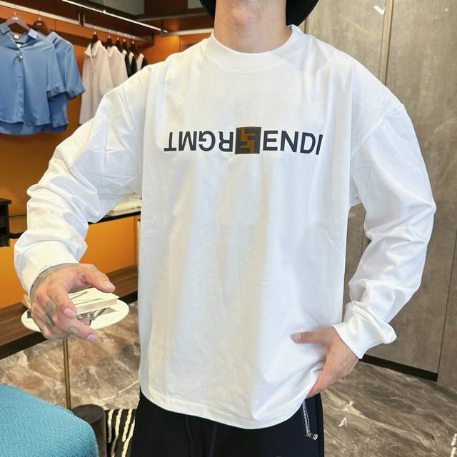 Support after the New Year. Fend1*'s top-of-the-line long-sleeve autumn/winter n