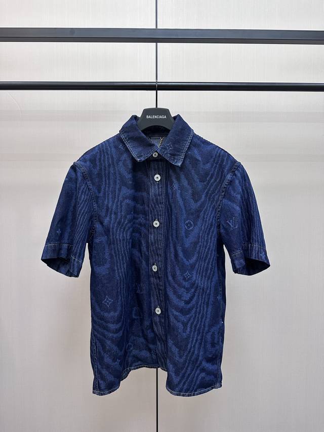 Louis Vuitton Wood Grain Denim Short-Sleeved ShirtThis season's Lv Moir
