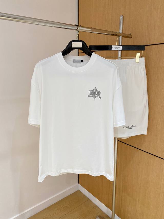 Dior's high-end custom 2025 spring/summer new models are now available at the co
