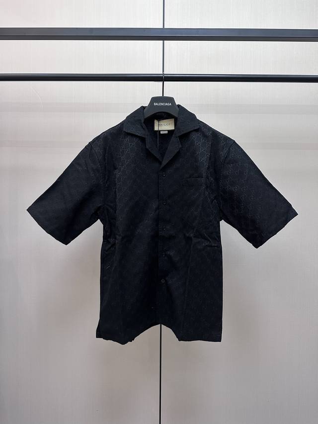 Gucci all-over jacquard short-sleeved shirt DDD. Custom-made in classic brown ja