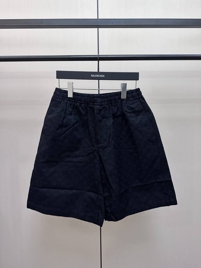 Gucci all-over jacquard shorts DDD. Custom-made in classic brown jacquard fabric