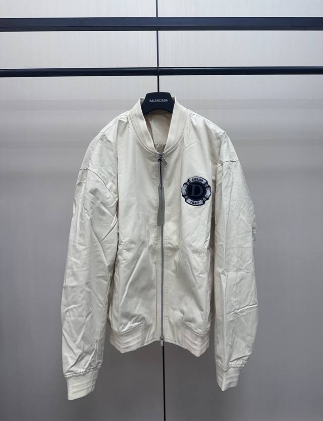 Dior 1947 badge stand-up collar baseball jacket DDD. Customized cotton-canvas bl