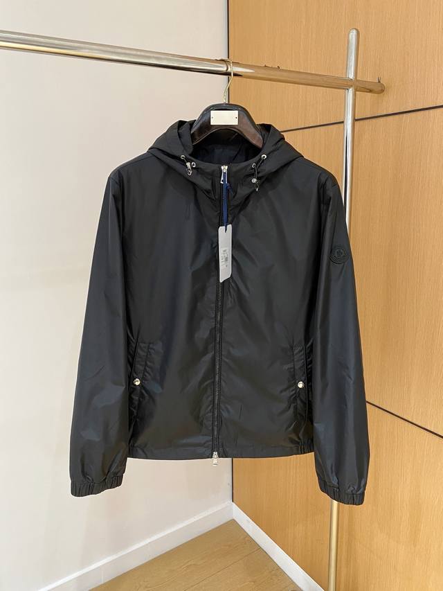 Moncler's new Autumn/Winter 2025 collection, a thin cotton jacket with hood, is