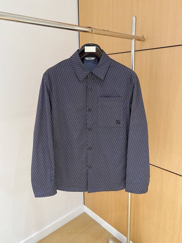 Fendi's new Autumn/Winter 2025 collection, Fendi's thin cotton jacket, is now a