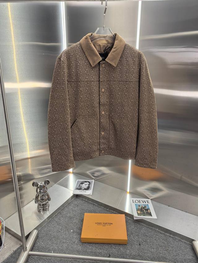 2025Ss Fall/Winter New Arrival: Fendi Monogram Jacket DDD. Custom-made fabrics a