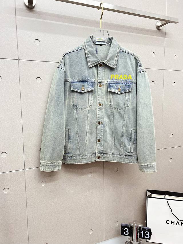 Prad'' Top-of-the-line edition! 2025 new washed lettered denim jacket. A no-brai