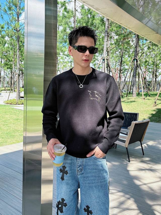 Repriced Burberry War Horse Crew Neck Crochet Pullover Sweater DDD. Custom-woven