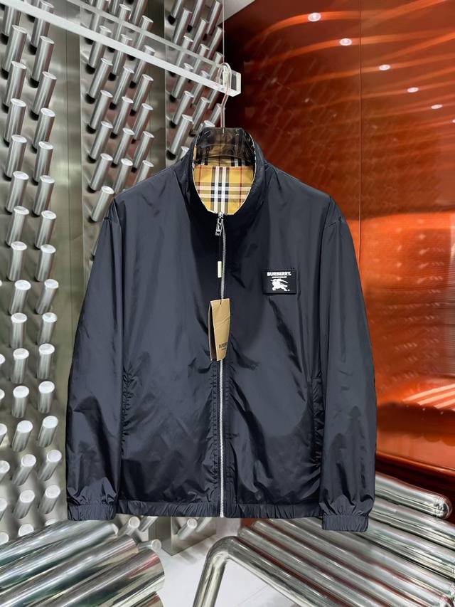Burberry's new casual and fashionable jacket for Spring 2025 features an ultra-