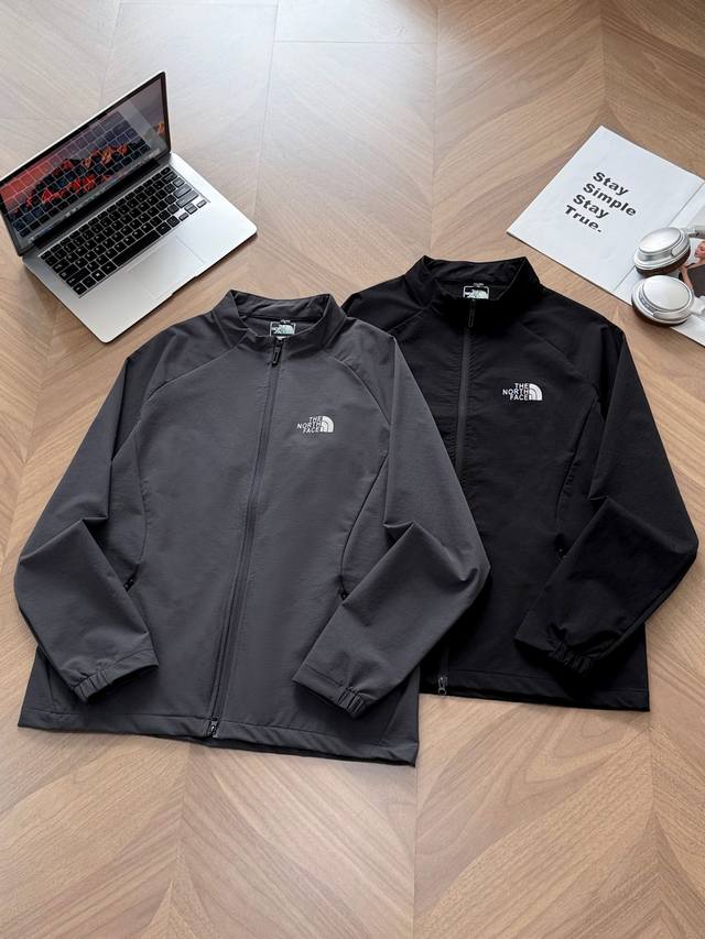 9977# The North Face's new casual simple stand-up collar jacket This jacket can