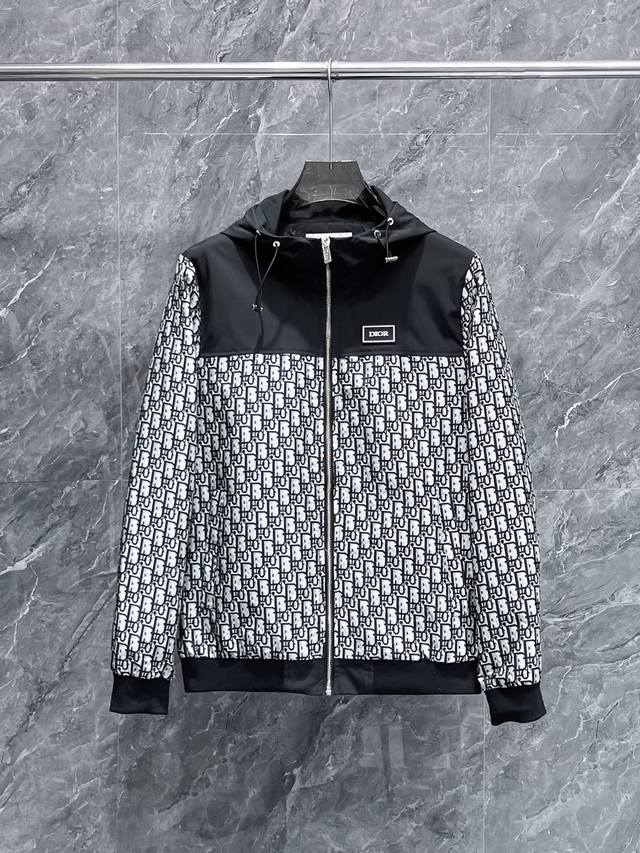 Dior's new 2025 spring jacket, a new model from the runway, is in immaculate co