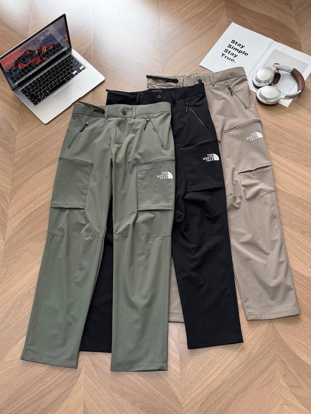 9958# The North Face's latest men's casual sports trousers for 2025 are smooth,