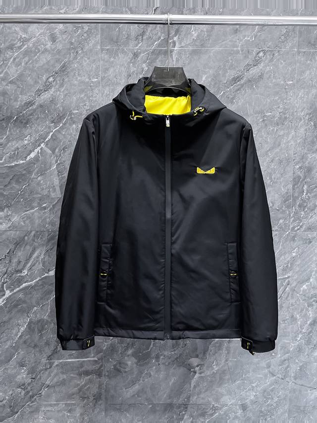 Fendi's new 2025 spring jacket, a new model from the runway, is in immaculate co