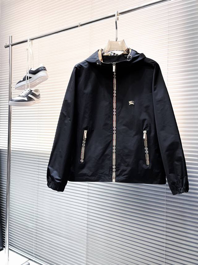 Same style as Burberry's official website, all three labels complete, now on sal
