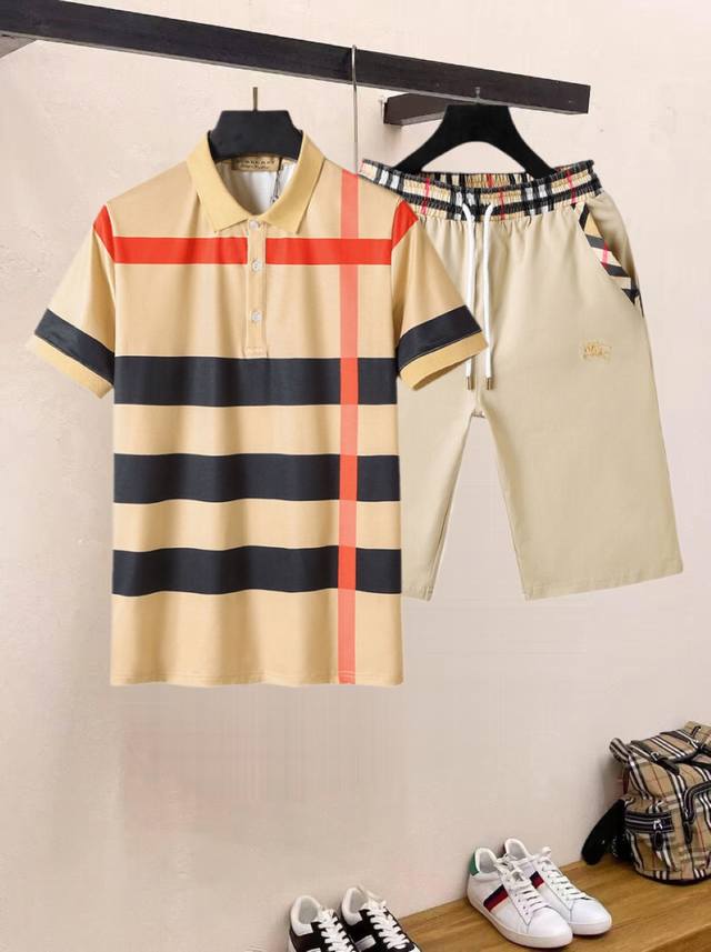 Qq Brand round neck short-sleeved shorts suit. Made of pure cotton, it won't get