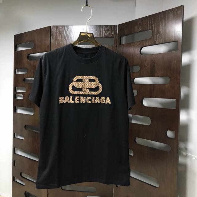 Qiu Dkbalenciaga Balenciaga's latest 2025 Spring/Summer short-sleeved T-shirt, s