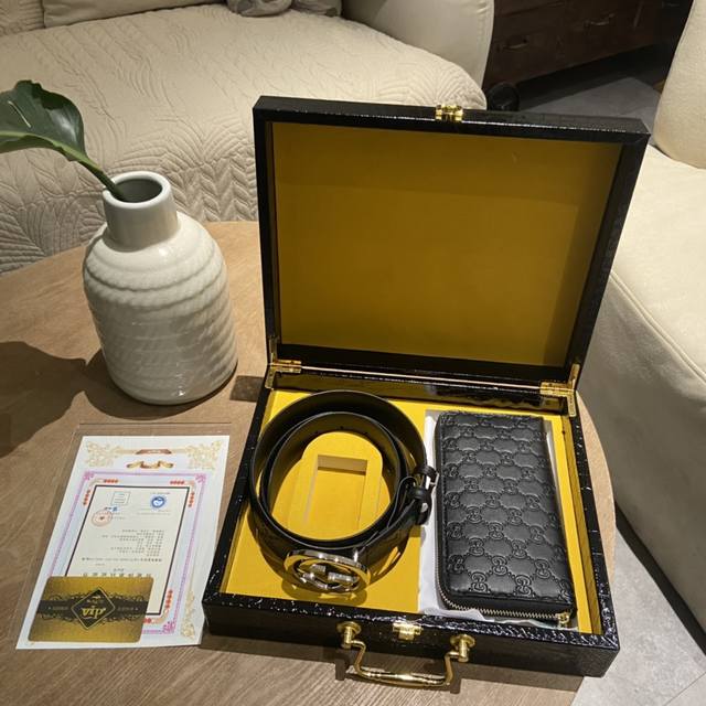 Yuan, comes with a premium wooden box with pictures. DDD. Brand: Gucci, high-en