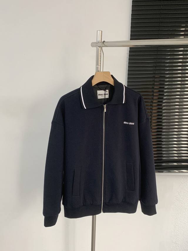Miumiu25 Celebrity-same sports jacket This jacket is the main model with a loose