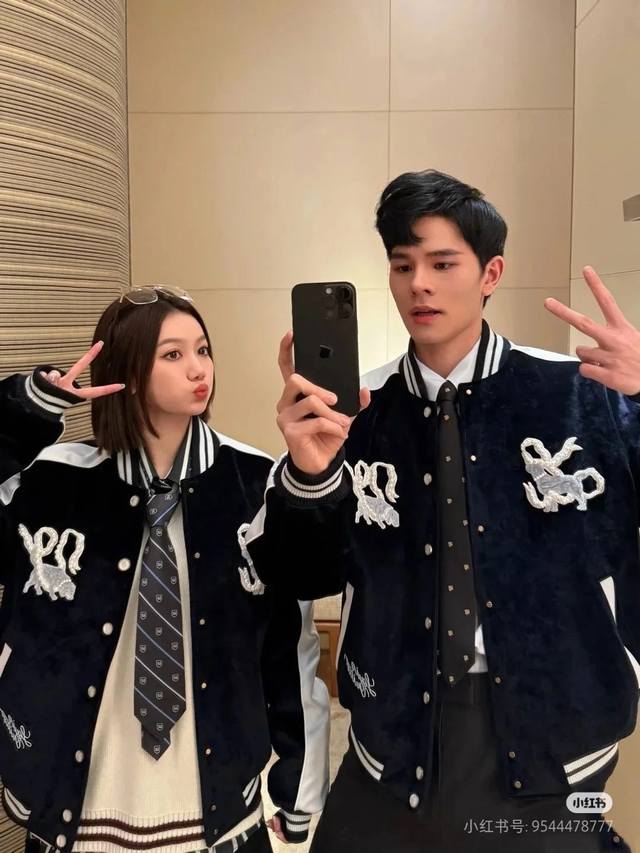 Model image! for Louis Vuitton LV runway-inspired pearl velvet baseball jacket D