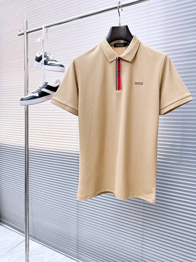Gucc''2025 new summer men's lapel polo shirt, unlocking Italian elegance. The ne