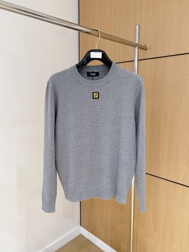 Fen's 2025 autumn and winter new men's knitted pullover sweater is full of fashi