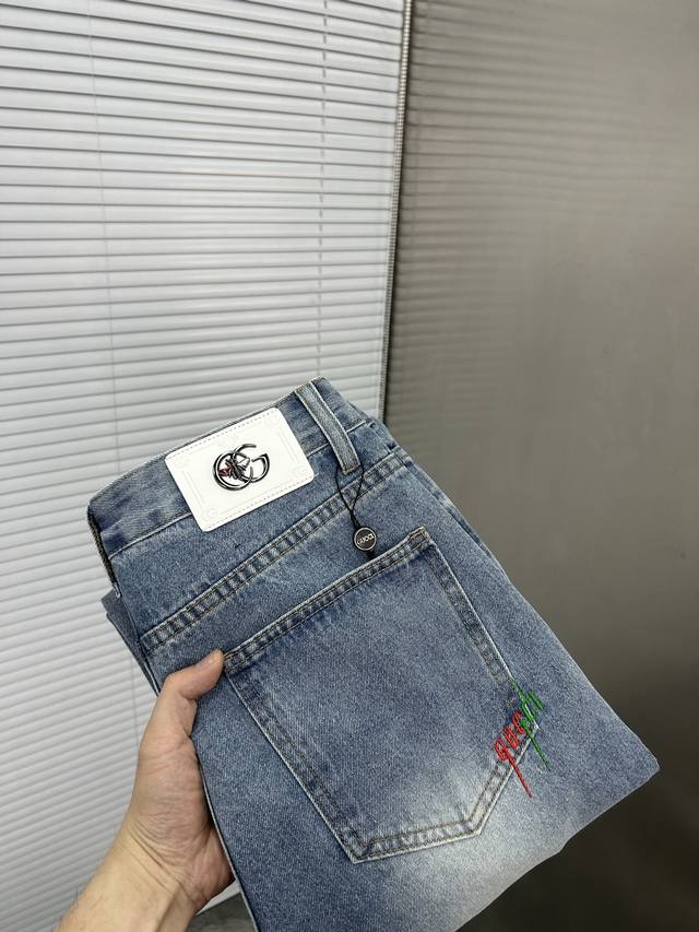 Gucci 2025Ss new original hot-selling jeans straight loose version super customi