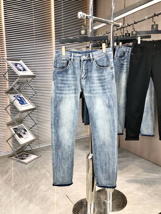 2025 summer new models are now in stock. Original single hot-selling jeans are s