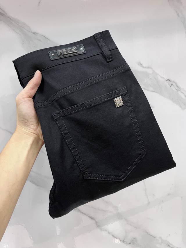 Fendi 2025Ss early spring new thin heavy-duty casual jeans, imported high-qualit