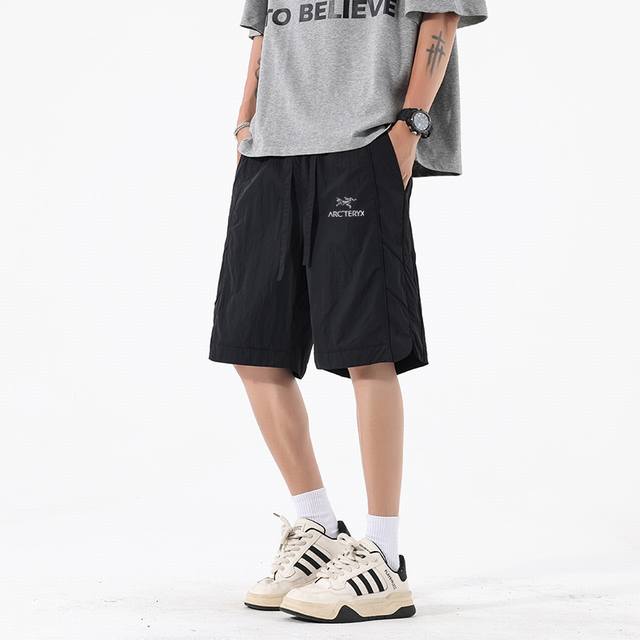 Arc'teryx overseas limited edition shorts, unisex cropped pants, a hit on Xiaoh