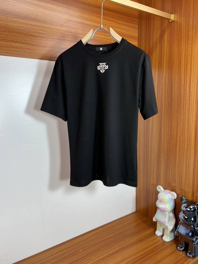 Descente 2025 Spring/Summer New Arrivals: Round Neck Short-Sleeved T-shirt with