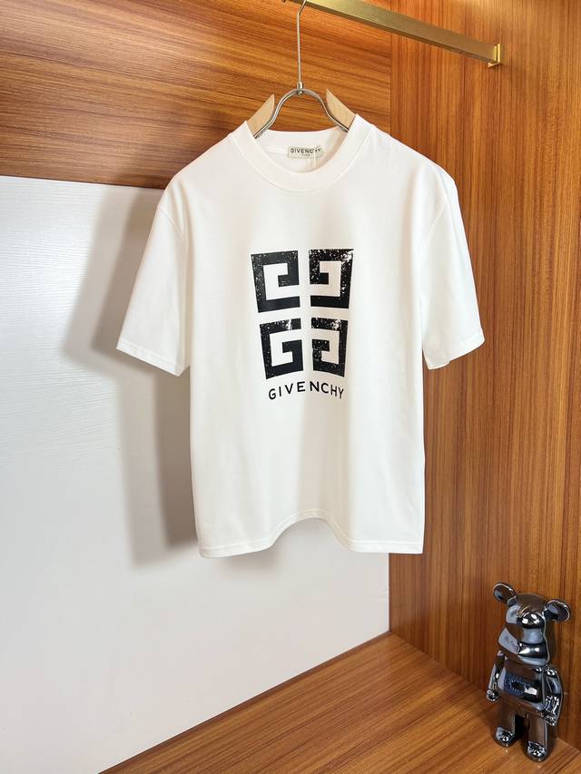 Give Givenchy 2025 Spring/Summer new arrivals, complete with three labels, round